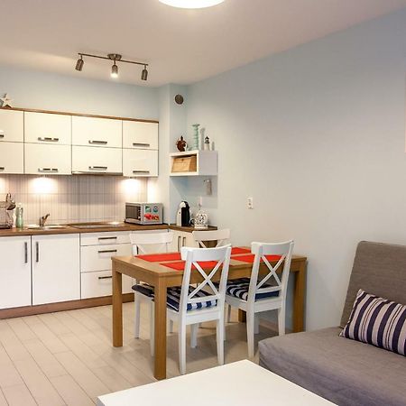 Apartament Kapitanski Bursztynowe Komnaty Darlowko Bagian luar foto