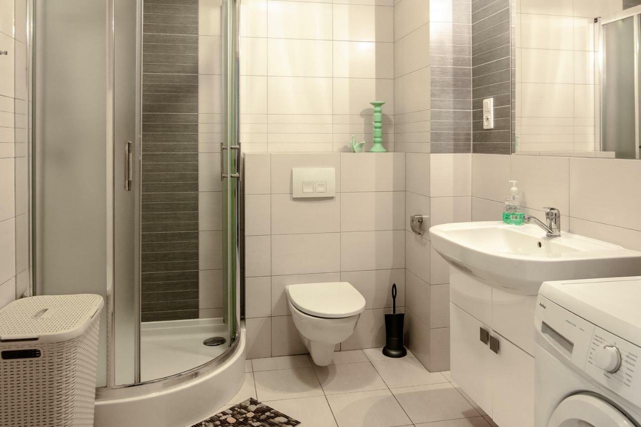 Apartament Kapitanski Bursztynowe Komnaty Darlowko Bagian luar foto